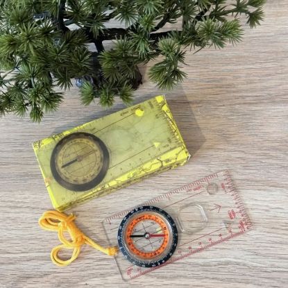 Изображение Компас-планшет жидкостный