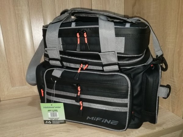 Изображение Рыболовная термосумка Mifine Черная 55086-4327BK